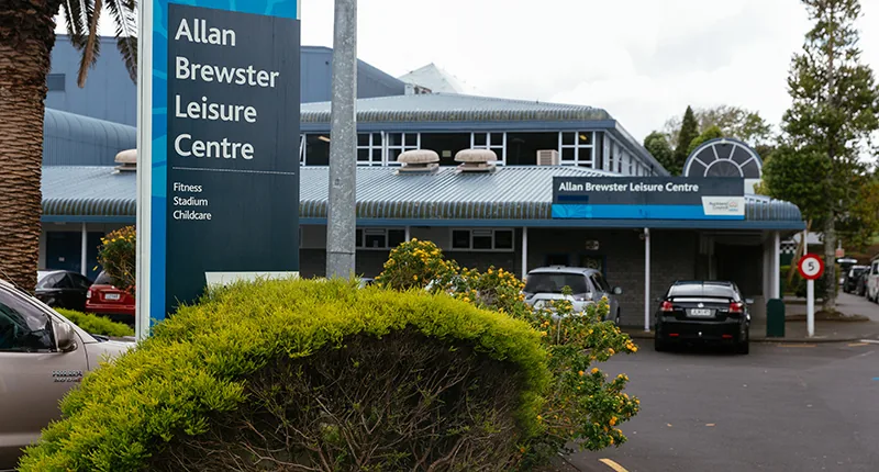 Entrance to Allan Brewster Leisure Centre, Papatoetoe
