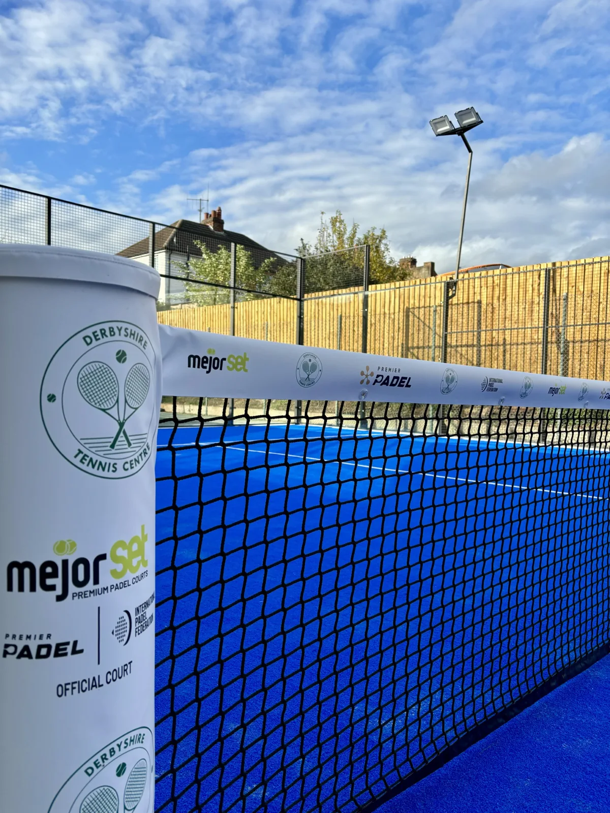 Net and branded post on the Derbyshire Tennis Centre padel court